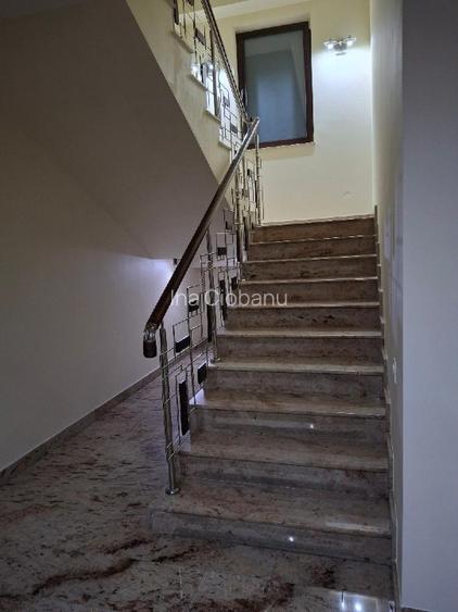 Vila cocheta cu posibilitati de investitie multiple - 5