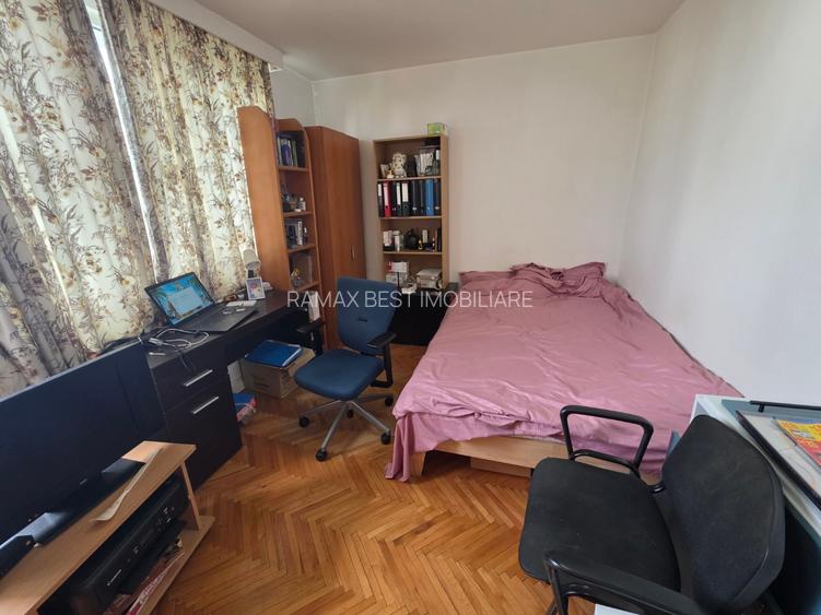 Dristor, 5 minute metrou, pe Complexului, 2 grupuri sanitare, farmacia Tei - 7