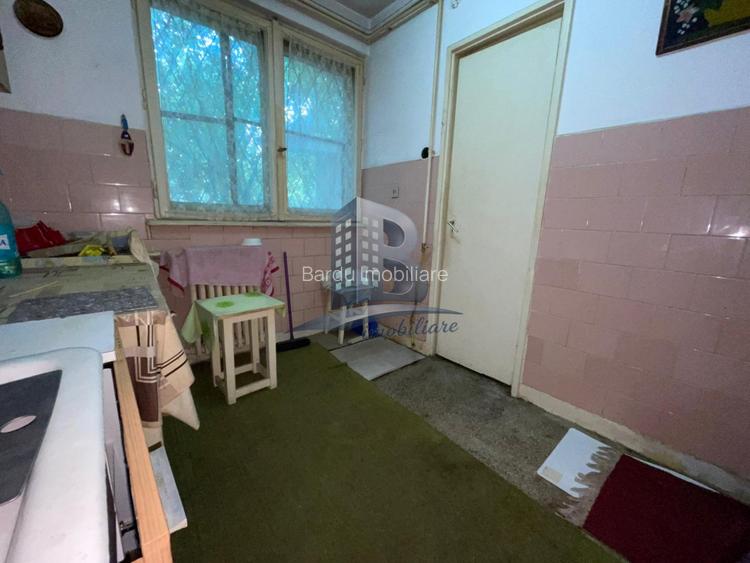 Apartament 3 camere Giulesti/ Decomandat/ Parter - 11