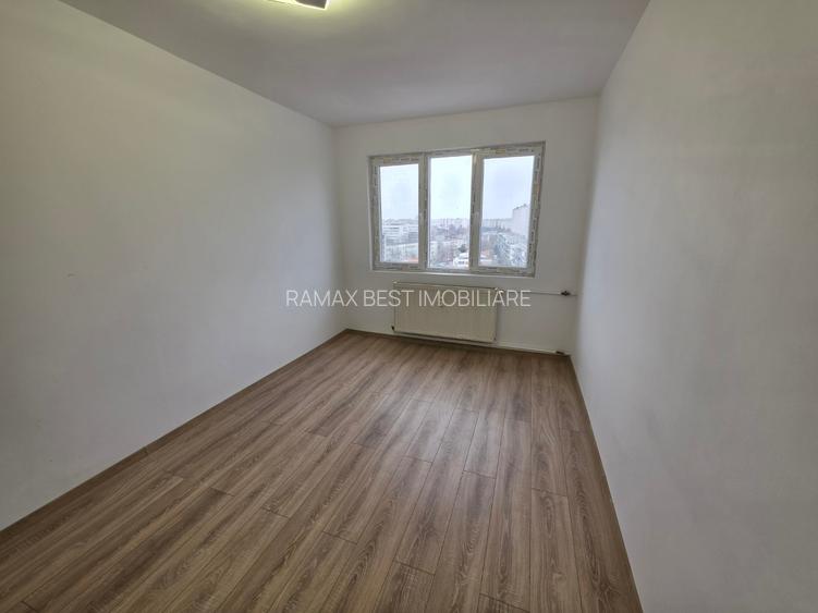 Mihai Bravu, rond Baba Novac, metrou, 10 minute mall Park Lake, bloc 1978 - 8