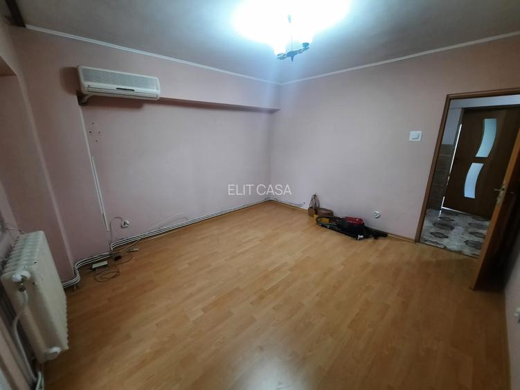 Aprtament cu 2 camere decomandat, etajul 1/4, zona Pacurari - 2