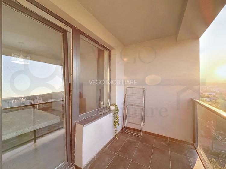 Apartament cu 2 camere, 56 mp, parcare, panoramic superb, Piata 1 Mai - 11