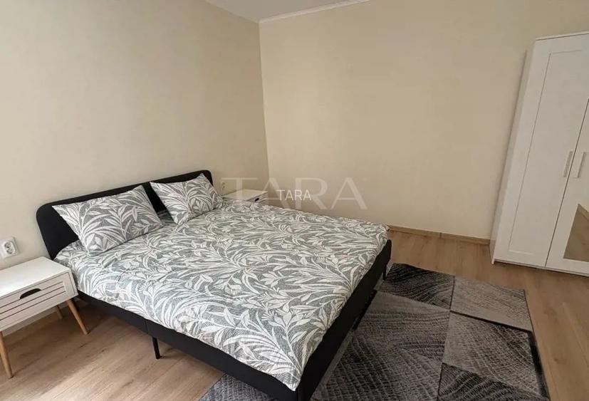 Casă centrală renovată, mobilată și utilată, zona Platinia - 4