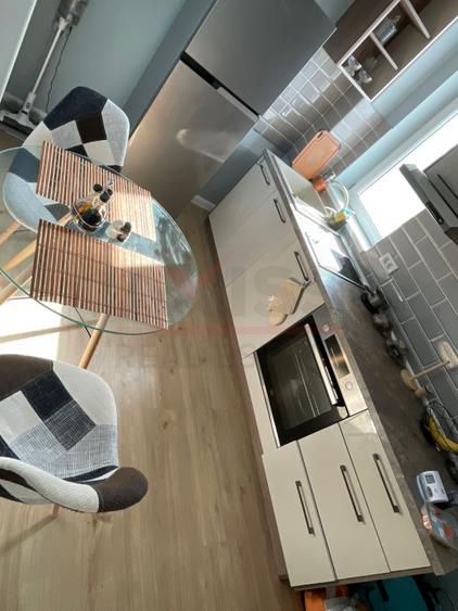 Apartament 2 camere, parcare inclusă – închiriere pe 12 luni în Mamaia Sat