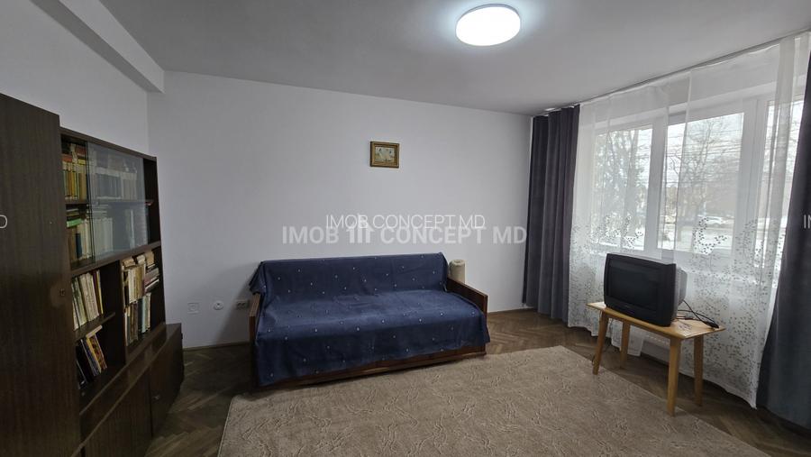 VANZARE PARTER cu 2 camere PE BULEVARD, in Ploiesti - 3