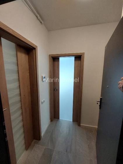 DAU IN CHIRIE GARSONIERA CU PARCARE LA SUBSOL BLOCUL PORSCHE STR A. V. VOEVOD 16 - 2