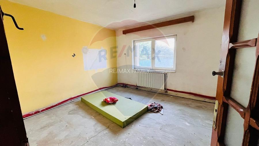 Casă / Vilă cu 4 camere de vânzare Santandrei - 8