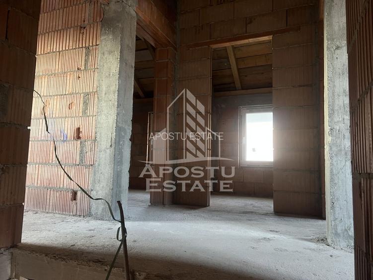 Casa individuala la rosu, teren 700mp, Giarmata - 10