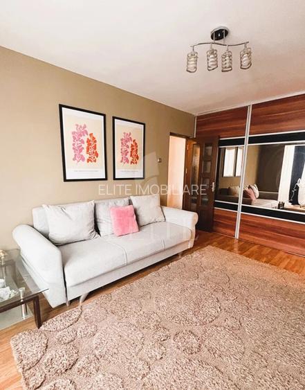 Apartament 3 camere în zona STRADA RETEZAT - 13