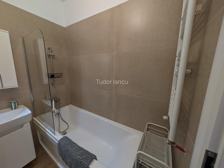 Inchiriez Apartament Central Address 2 camere - 11