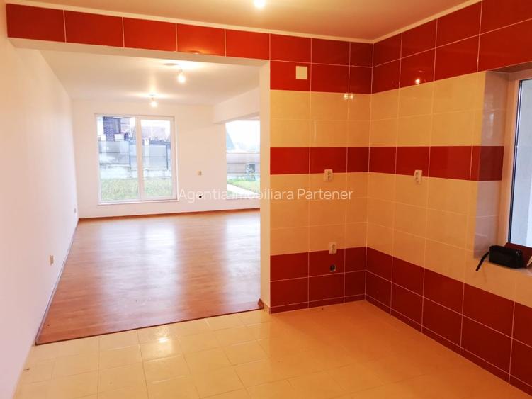 Vila P+E, Stefanesti - Cetate, teren 543 mp - 6