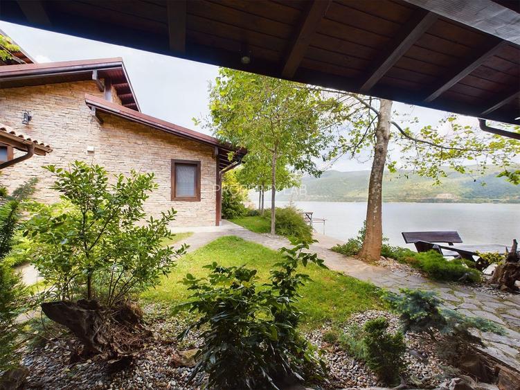 Pensiune de Lux pe Malul Dunării în Dubova - 23