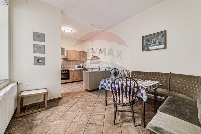 Apartament cu 4 camere de vânzare în zona Ultracentral - 13