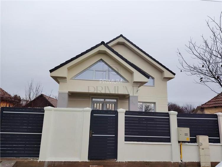 Casa Individuala - RONAT - Dormitor la parter - bucatarie separata. - 2