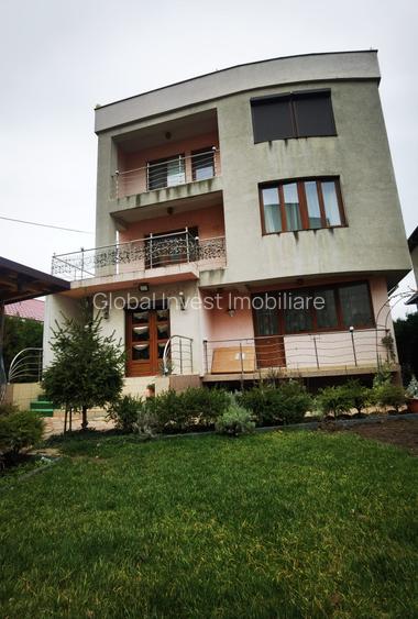 Navodari(Centru)- Casa D+P+2+T, construcție solidă, disponibila imediat - 2