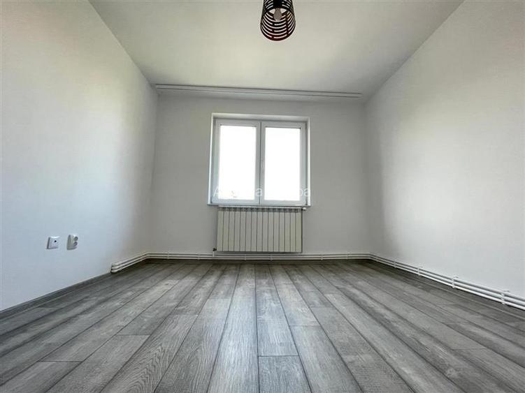 Apartament 3 camere de vanzare  zona ultracentrala - 4