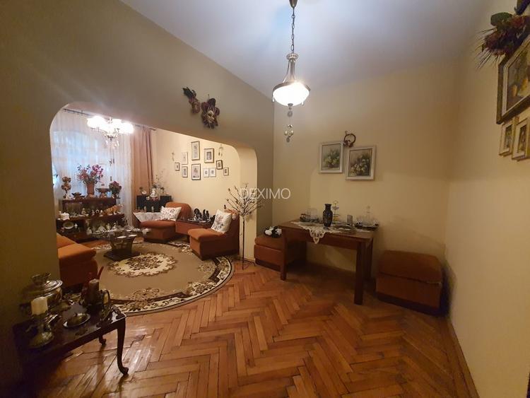 EXCLUSIV ULTRACENTRAL VILA 6 CAMERE-DEOSEBITA-POZITIE EXCELENTA - 3