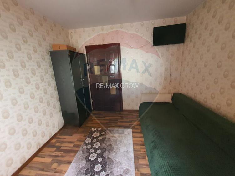 Apartament cu 3 camere de vânzare în zona Est Roman - 7