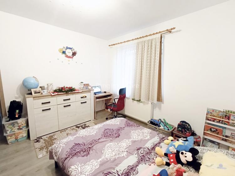 Apartament in zona Terra , 3 camere, 2bai,terasa de 13 mp - 2