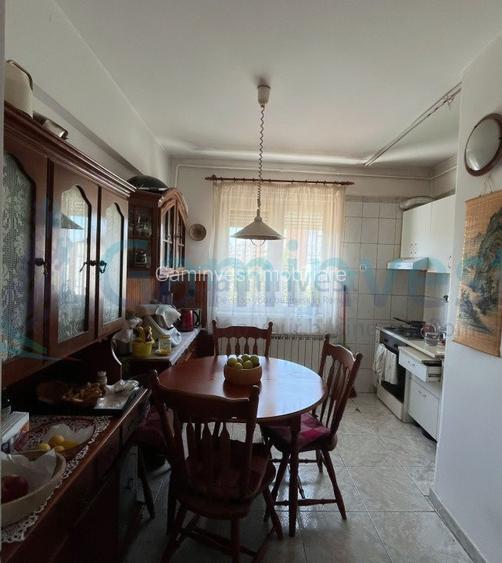 Apartament cu 3 camere, zona Bld. Dacia, Oradea - 3