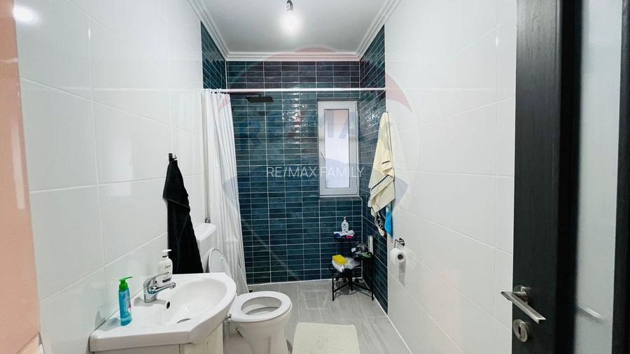 Casă / Vilă cu 4 camere de vânzare - 15