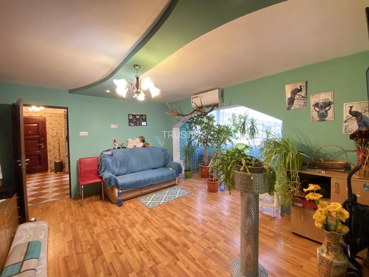 Apartament 2 Camere, 58 mp, Izolat, Renovat, Zona Soarelui, COMISION 0 - 3