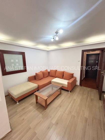 Ion Mihalache - Piata 1 mai / Garsoniera moderna - 2