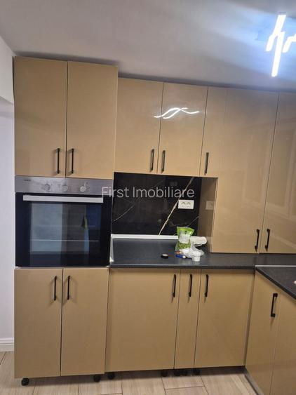 Ofer spre inchiriere casa individuala,renovata,3 camere - 11