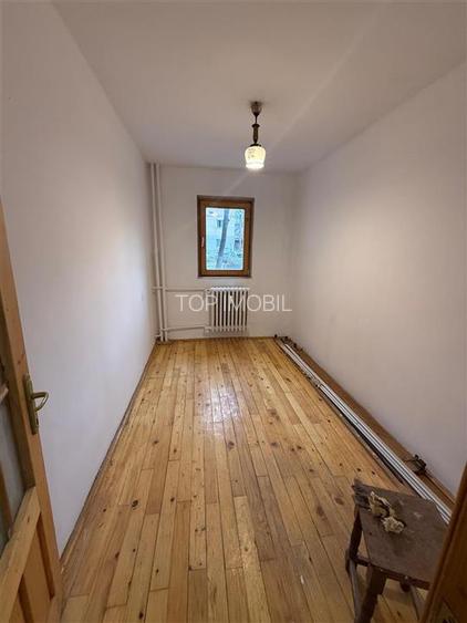 Apartament cu 3 camere decomandat - Pacurari - 3