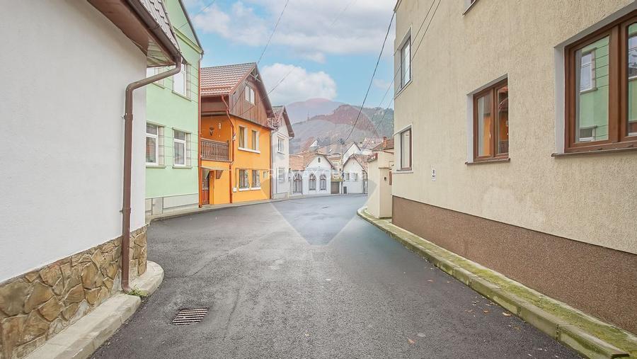 Casa cu 5 studiouri independente, terasa rooftop, vedere montana - 7