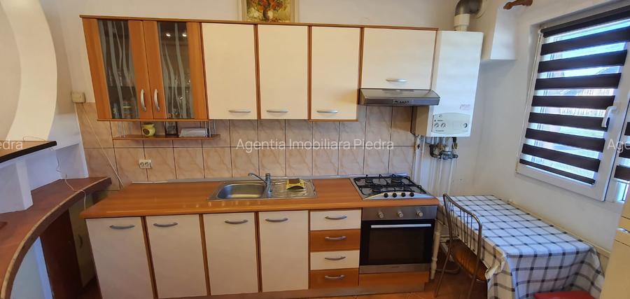 Vand apartament de 2 camere,la mansarda, etaj 5,situat in Valea Aurie,50m+balco - 5