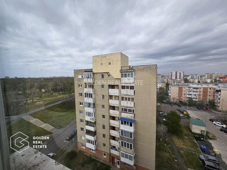 Apartament cu 5 camere ,Micalaca, zona 300 - 11