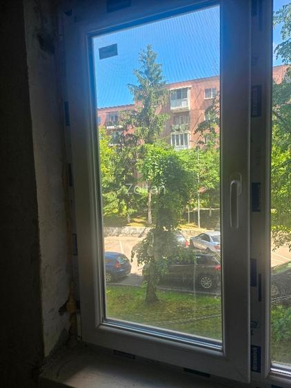 Apartament  3 camera,71 m2,etaj1  - 2