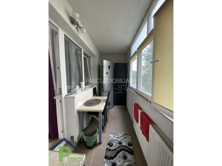 GIURGIULUI, str. Zetarilor, bloc 2018, cf. I, 38 mpu, centrala proprie - 4