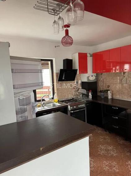 Vila 4 camere Cug - 580 euro - 2