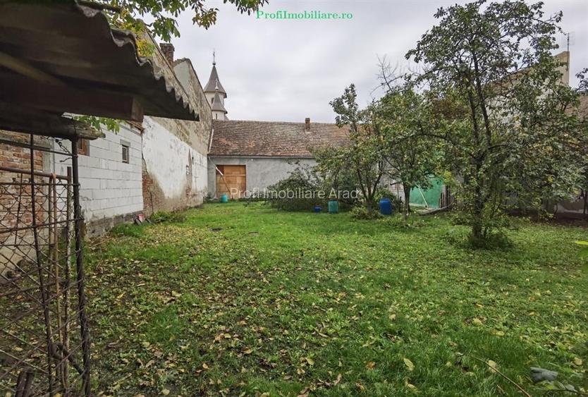 Casa la principala cu spatiu comercial in SANTANA - 8