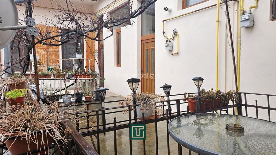 Apartament cu personalitate cu 2 camere cu terasă în centrul Aradului - 10