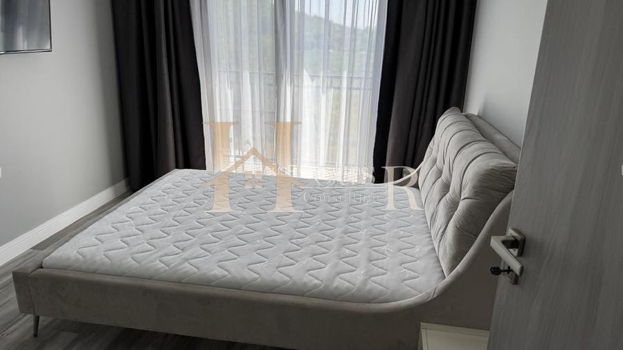 Casa despartita prin Garaj.Langa Padure.Liniste.Intimitate - 11