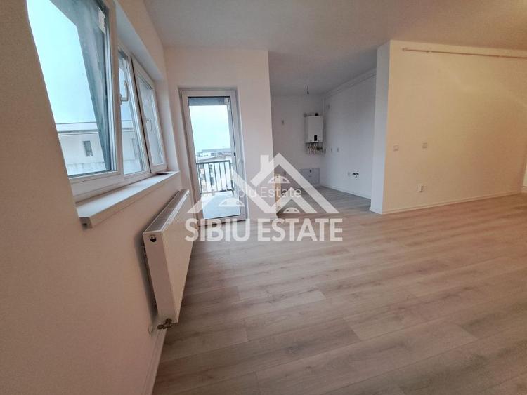 Apartament 3 camere, lift si parcare - 2