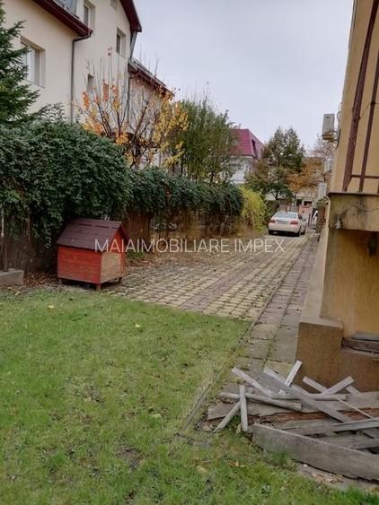 Vila la inchiriere in zona  Lacul Tei - 4