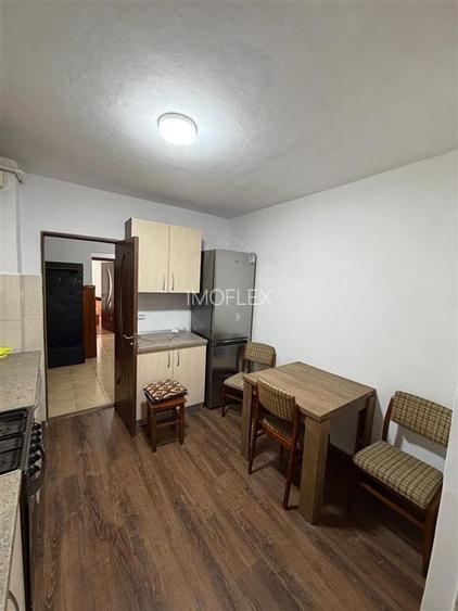 Apartament 3 camere, zona Aula Universitatii - 7