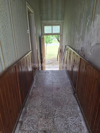 Casa din caramida pentru renovat  3 camere in Nadlac - 7