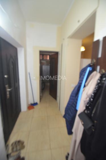 Apartament cu 3 camere si curte - 4