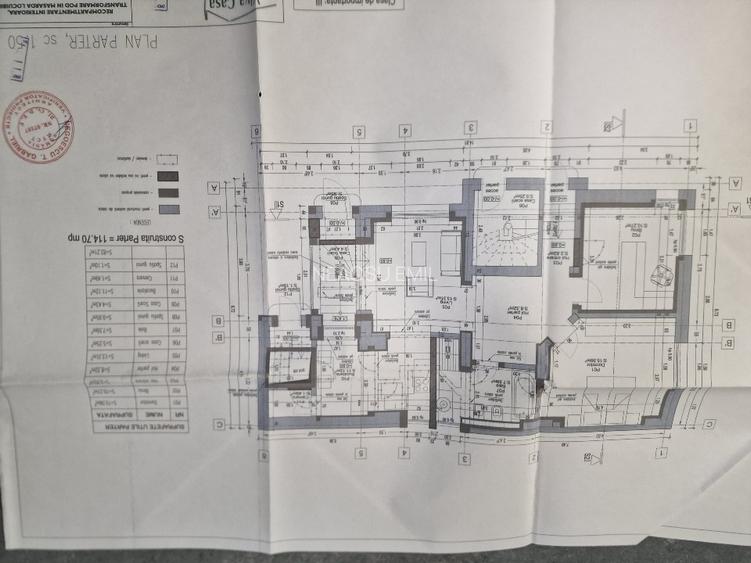 Inchiriere Duplex 5 camere ( Parter +Demisol) in Piata Romana  - 15