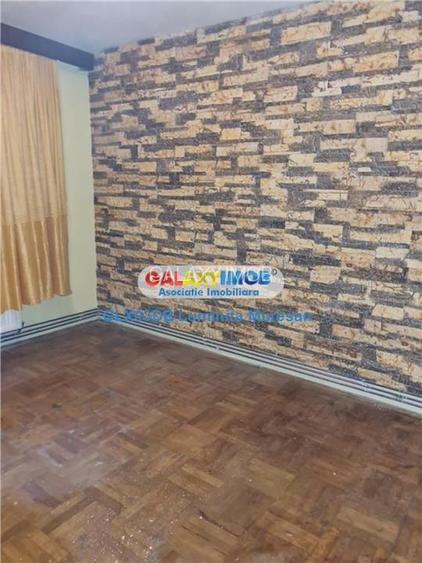 Vanzare apartament 2 camere semidecomandat Targoviste Micro 9 - 16