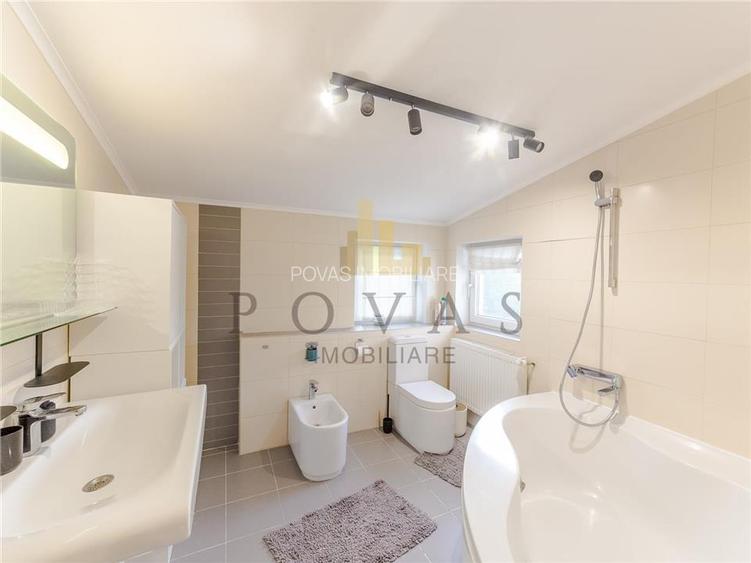 Vanzare Casa 6 Camere Otopeni Odaii - 14