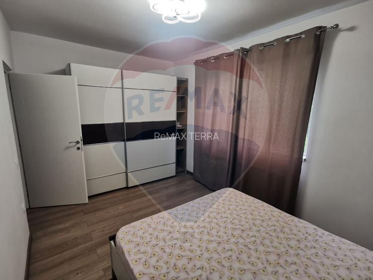 Apartament cu Parcare De Inchiriat - 5