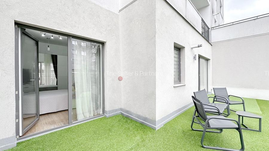 Zona Linistita Terasa Suprafata Generoasa - 6