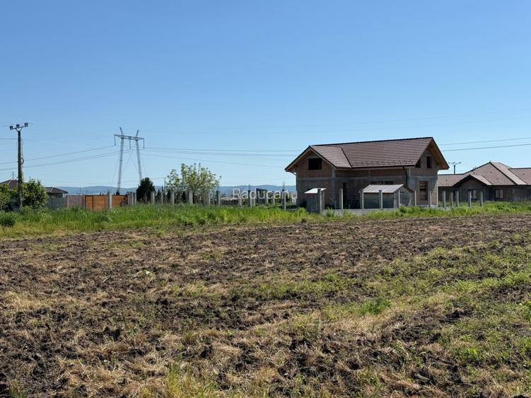 Loturi de casa, PUZ aprobat, intravilan, utilitati in curs de executie - 3