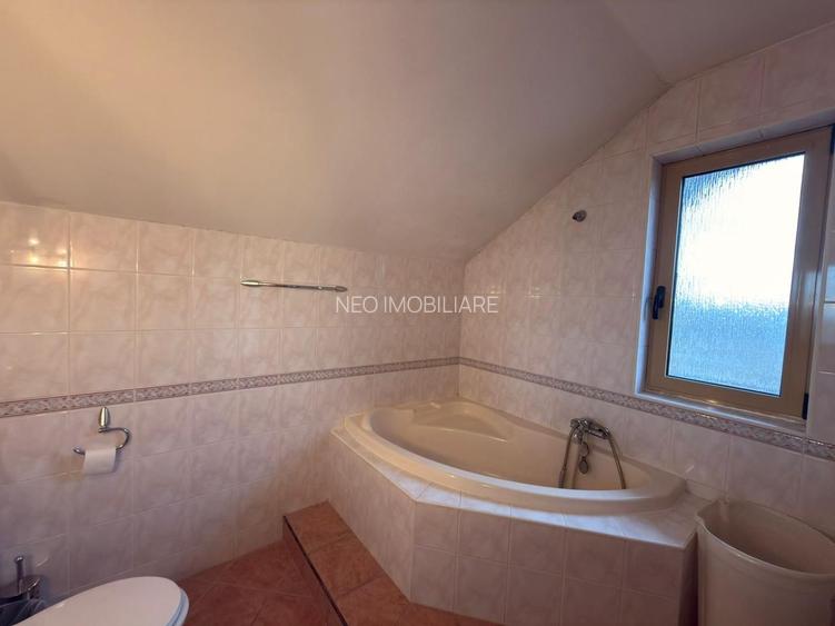 Casa cu 5 camere de inchiriat - 825 euro - Zona Girocului - 12